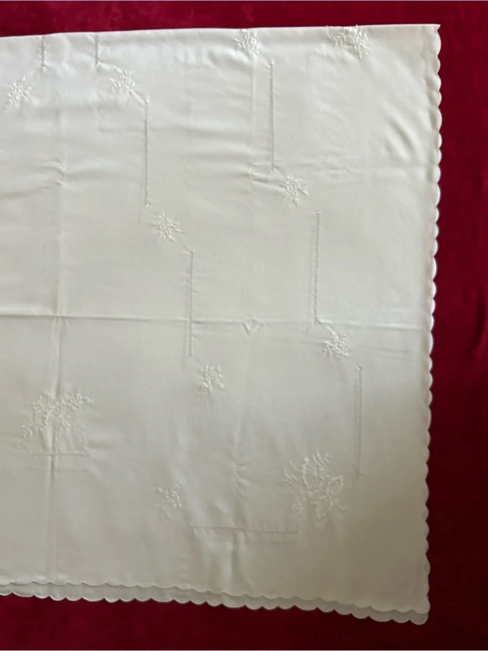 Vintage Tablecloth 54
